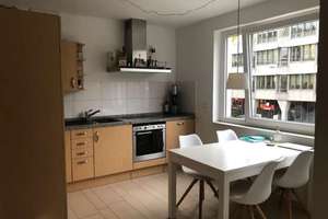 Wunderschöne 3,5 Zimmer Wohnung mit Balkon Mitten in Stuttgart – Die vollständige Adresse der Immobilie erhältst du vom Anbieter., 70178 Feuersee, Stuttgart – Vorschaubild 3