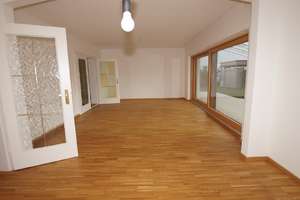 Modernisiertes Architektenhaus mit großer Südterrasse – Die vollständige Adresse der Immobilie erhältst du vom Anbieter., 94315 Ittling, Straubing – Vorschaubild 4