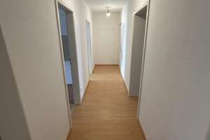 Schöne 2-Zimmer-Wohnung mit Balkon steht in Bergeborbeck zur Vermietung frei – Oskar-Pannen-Str. 8, 45355 Bergeborbeck, Essen – Vorschaubild 8