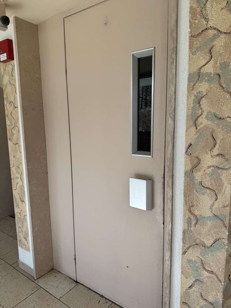 Immobilie in Taufkirchen - ruh., renov. 3 Zimmer + Wohnküche, 2 Balkone, Taufkirchen-West Am Wald, frei Ende 2026 - Bild 2