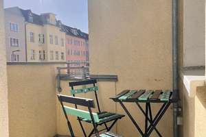 Hübsche, freie möblierte 2 Zi-Wohnung mit Balkon in Berlin Friedenau