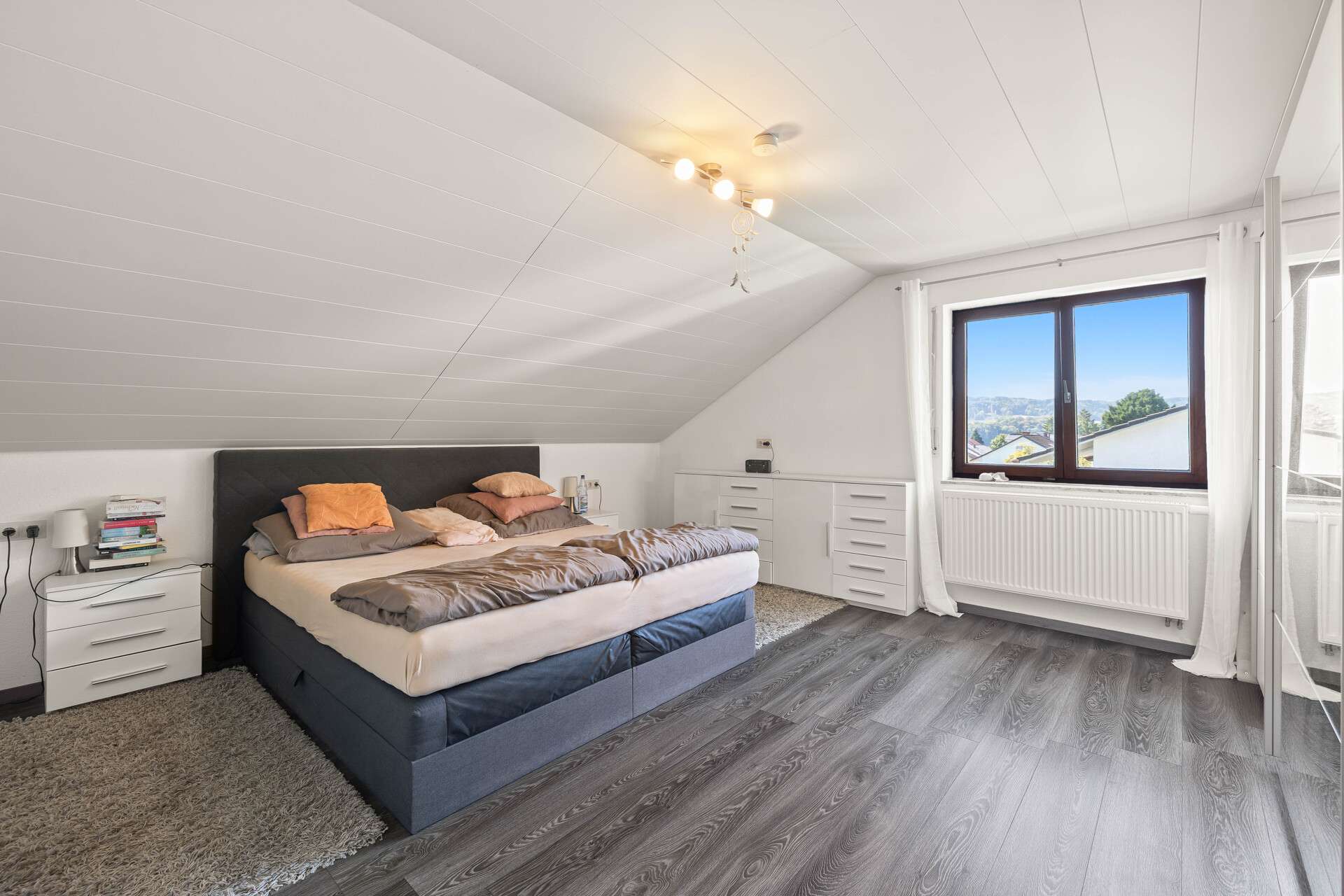 Immobilie in Hohentengen am Hochrhein - Platzwunder mit 2 Wohneinheiten - ca. 324 m² Wohnfläche, XXL-Dachterrasse - modernisiert inkl. PV - Bild 4