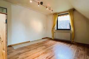 Familienfreundliches Rotklinkerhaus mit Wintergarten – Die vollständige Adresse der Immobilie erhältst du vom Anbieter., 24111 Russee, Kiel – Vorschaubild 28
