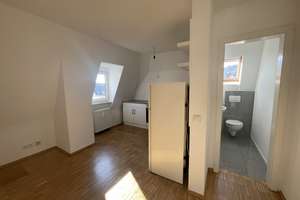 Befristet, teilmöbliert: DG-Maisonette mit 4 Zimmern, EBK, Nähe U-Bahn – Die vollständige Adresse der Immobilie erhältst du vom Anbieter., 70327 Wangen, Stuttgart – Vorschaubild 2