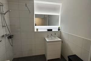 Moderne Terrassen-Wohnung mit Einbauküche in begehrter Lage von Köln-Junkersdorf – Regina-Isecke-Straße 27, 50858 Junkersdorf, Köln – Vorschaubild 6