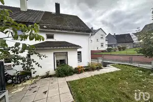 Hobbyhandwerker, Singles oder kleinere Familien aufgepasst! Diese Doppelhaushälfte wartet auf Sie – Westerwaldkreis – Vorschaubild 2