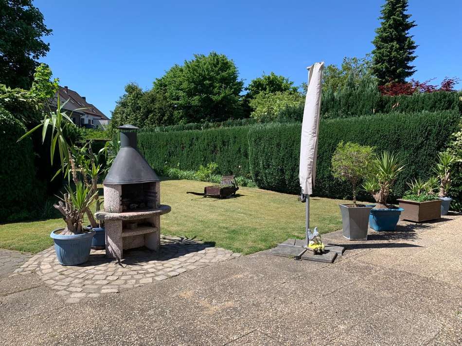 XXL-Terrasse + Garten