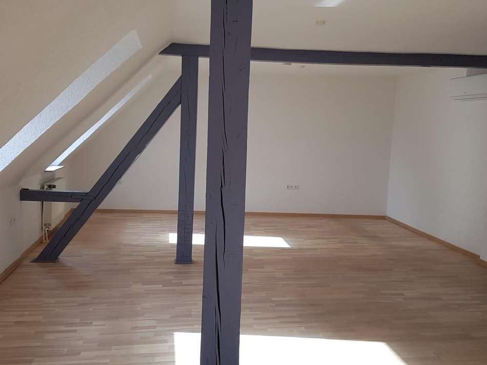 Wohn-Esszimmer, leer,