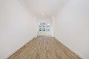 Frisch sanierte Gründerzeit Wohnung mit sonnigem Balkon (sofort bezugsfrei) – Bielastraße 1, 4178 Böhlitz-Ehrenberg, Leipzig – Vorschaubild 10