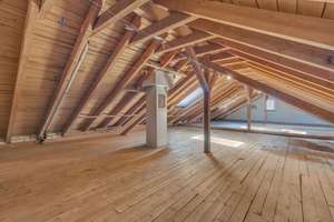 Großzügiges Haus mit unverbaubarer Aussicht und großem Grundstück in Dobel – Die vollständige Adresse der Immobilie erhältst du vom Anbieter., 75335 Dobel – Vorschaubild 9