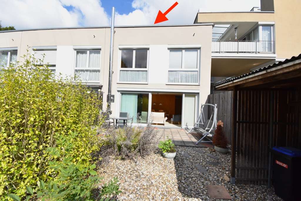 Reihenhaus mit Garten & Garage ** Sofort bezugsfrei **       **Ihr neues Zuhause in Böblingen