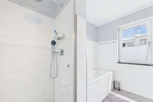SITULI: Exklusives Indoor-Outdoor-Living in Schwabing mit Dachterrasse und Loggia – Die vollständige Adresse der Immobilie erhältst du vom Anbieter., 80804 Am Luitpoldpark, München – Vorschaubild 22