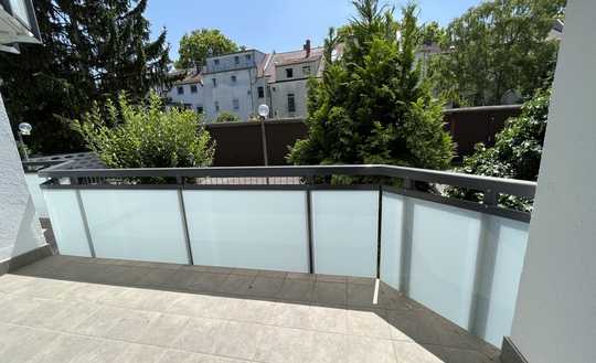 GUT GESCHNITTENES 1-ZIMMER-APPARTEMENT MIT SÜD-LOGGIA