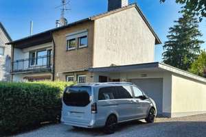 Freistehendes Einfamilienhaus mit Traumgarten