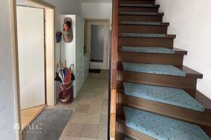 Zweifamilienhaus mit Halle, Werkstatt und Garagen – Die vollständige Adresse der Immobilie erhältst du vom Anbieter., 66399 Mandelbachtal – Vorschaubild 8