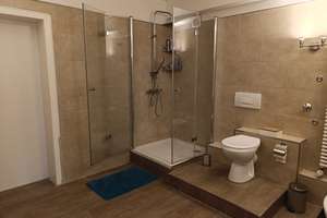 Dachgeschosswohnung in Düsseltal – Kamin, Panoramaterrasse & sehr faires Preis-Leistungs- Verhältnis – 40239 Düsseltal, Düsseldorf – Vorschaubild 8