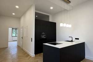 Kernsanierte 2 Zimmer Wohnung im Medienhafen mit EBK zum Erstbezug