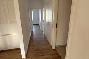 Moderne 3-Zimmer Wohnung mit Einbauküche und Balkon am Mauerpark – Lichtburgring 2, 13355 Gesundbrunnen, Berlin – Vorschaubild 2