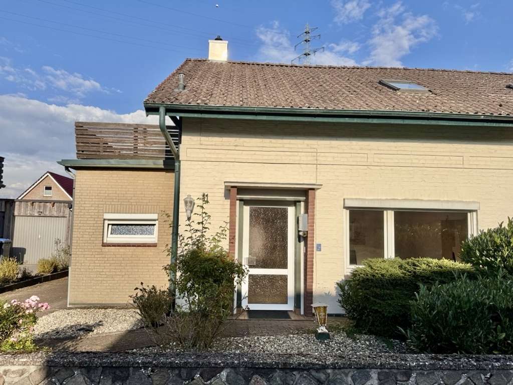 Immobilie in Rendsburg - Verkauf einer Doppelhaushälfte in unmittelbarer Nähe des Nord-Ostsee-Kanals in Rendsburg - Bild 0