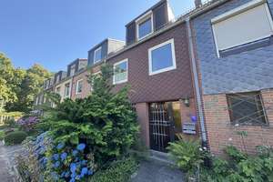 Reihenhaus mit 5 Zimmern in sehr ruhiger Lage – Die vollständige Adresse der Immobilie erhältst du vom Anbieter., 28325 Tenever, Bremen – Vorschaubild 2