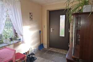 Schöne Doppelhaushälfte in der Stadt Schwarzenberg! – Erzgebirgskreis – Vorschaubild 9