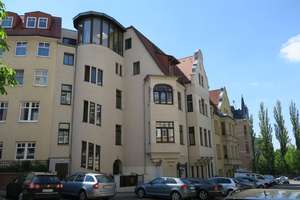 Schöne 3 Zi-Wohnung mit Balkon, Laminat, off. Küche, Wannenbad in der südl. Innenstadt – Beyschlagstraße 29, 6110 Südliche Innenstadt, Halle (Saale) – Vorschaubild 1