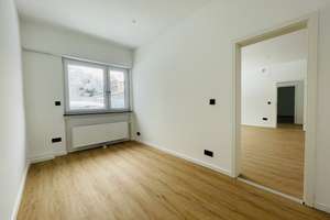 Moderne Erdgeschosswohnung mit eigenem Eingang, Einbauküche und Ankleidezimmer – Rollbühlstraße 89, 68309 Käfertal, Mannheim – Vorschaubild 4