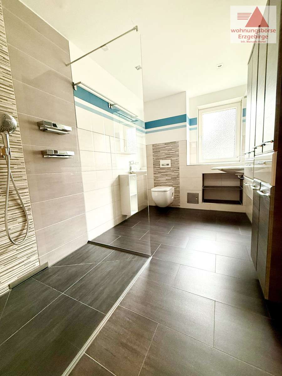 Immobilie in Elterlein - Wohnhaus mit Entwicklungskonzept-Mehrgenerationenhaus-Wohnen und Arbeiten-Elterlein OT Schwarzbach - Bild 7