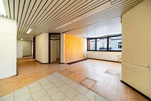 Wohnungspaket: Drei Wohnungen - zuletzt als Arztpraxis genutzt – Die vollständige Adresse der Immobilie erhältst du vom Anbieter., 56068 Süd, Koblenz – Vorschaubild 7