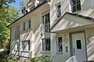 Obermenzing am Nymphenburger Kanal - freie 3-Zimmer-Wohnung im 1. OG mit TG-Stellplatz Baujahr: 2003 – Marsopstraße 2b, 81245 Obermenzing, München – Vorschaubild 9