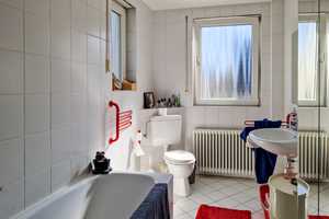 Wohlfühlen: Charmantes 7-Zi.-EFH mit Kamin, Einliegerwohnung und großem Grundstück – Köln – Vorschaubild 9