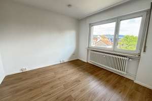 Charmante 3-Zimmer Wohnung in Eberstadt – Die vollständige Adresse der Immobilie erhältst du vom Anbieter., 64297 Eberstadt, Darmstadt – Vorschaubild 2
