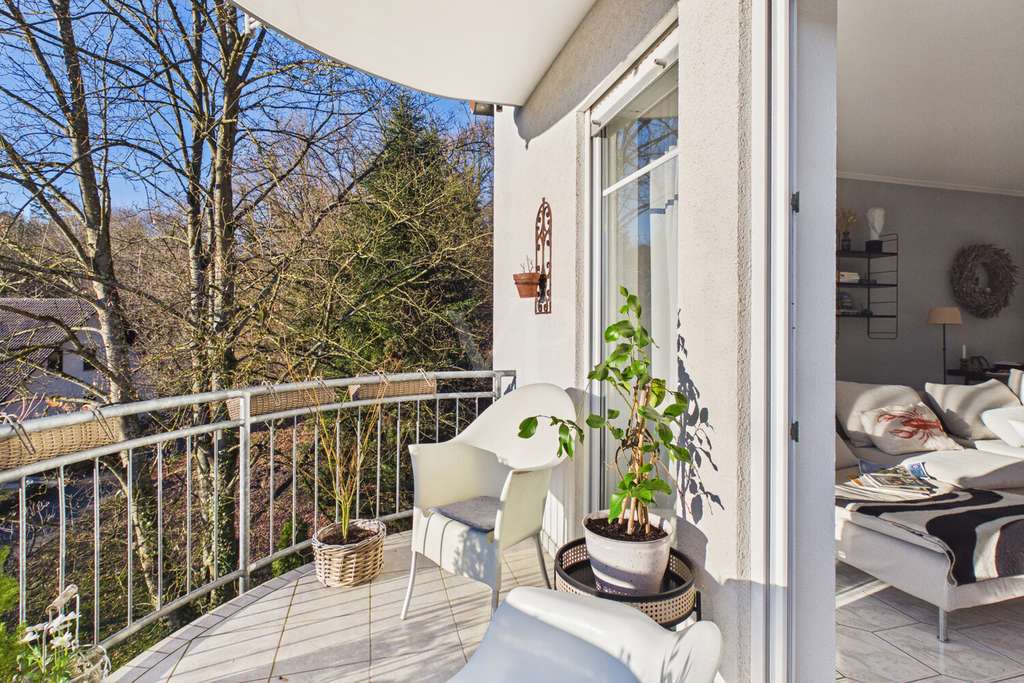 Immobilie in Aschaffenburg - Lichtdurchflutete 3-Zimmer-Wohnung mit viel Raum für neue Lieblingsmomente - Bild 4