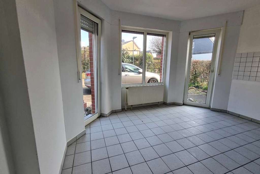 Immobilie in Übach-Palenberg - Haus mit zwei Wohneinheiten in Übach-Palenberg zu verkaufen! - Bild 3