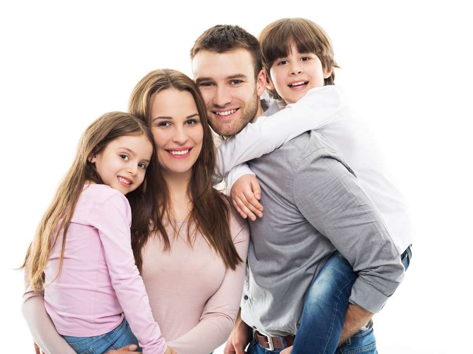 Familie freut sich auf den Ein