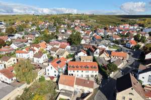 Einzigartig! Zwei Maisonette-Penthäuser kombiniert mit Vollgastronomiefläche und 8 Stellplätzen! – Die vollständige Adresse der Immobilie erhältst du vom Anbieter., 55271 Stadecken-Elsheim – Vorschaubild 2