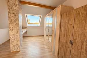 Maisonettwohnung I Dachgeschoss-Ausbau 2008 I 4 Räume + Spitzboden I Tageslichtbad I Engelsgärten – Die vollständige Adresse der Immobilie erhältst du vom Anbieter., 4319 Engelsdorf, Leipzig – Vorschaubild 11