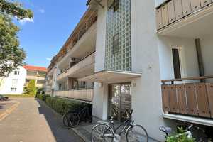 Gepflegte 2-Zimmer-Hochparterre-Wohnung mit Balkon und Einbauküche in Erlangen – Hertleinstraße 41, 91052 Erlangen – Vorschaubild 2