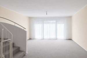 Bezugsfrei! Baujahr 2000 | 2 Pkw-Stellplätze | ausgebautes Studio | Gäste-WC | Keller | Garten – Die vollständige Adresse der Immobilie erhältst du vom Anbieter., 4158 Wiederitzsch, Leipzig – Vorschaubild 8
