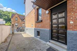 Leerstehendes 3-Familienhaus in begehrter Lage – Die vollständige Adresse der Immobilie erhältst du vom Anbieter., 70199 Heslach, Stuttgart – Vorschaubild 2