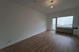 Frisch renovierte 2-Zimmer-Wohnung mit guter Raumaufteilung und Balkon in zentraler Lage – Charlottenstr. 4, 40210 Stadtmitte, Düsseldorf – Vorschaubild 2