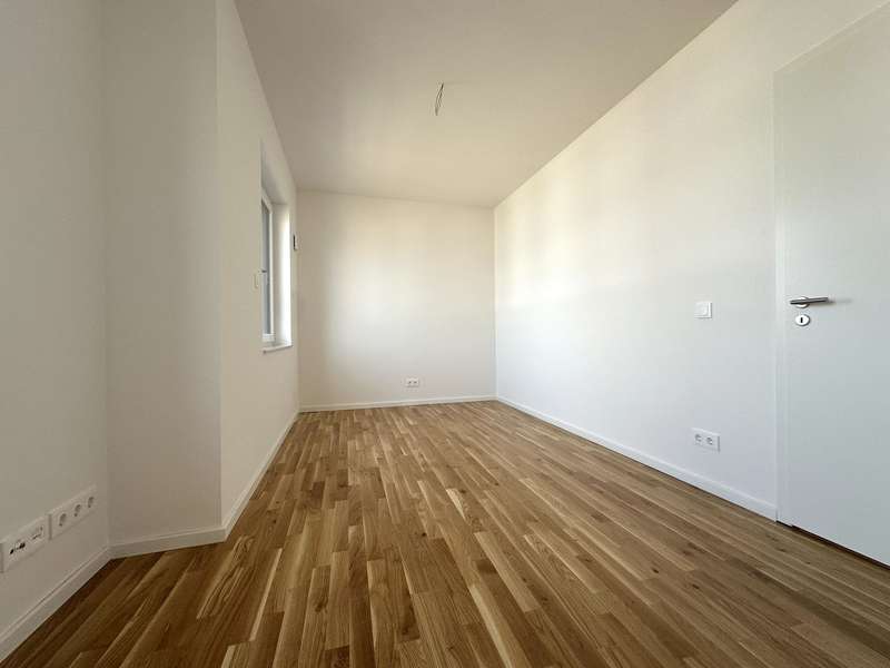 Schlafzimmer 2 Ansicht 2.jpg
