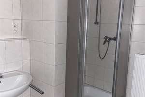vermietet: 3-Zimmer im DG mit Laminat, Balkon, Bad mit Wanne und Dusche! – 9130 Sonnenberg, Chemnitz – Vorschaubild 12