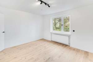 Bogenhausen: Hochwertig modernisierte 3-Zimmer-Wohnung mit 2 Loggien & Blick ins Grüne – Die vollständige Adresse der Immobilie erhältst du vom Anbieter., 81927 Englschalking, München – Vorschaubild 12