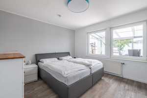 Traumhafter Bungalow in Resse: bereits modernisiert, tolle Aufteilung, Pool und Wellnessbereich – Hannover (Kreis) – Vorschaubild 16