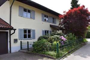 Ideal zum Wohnen und Arbeiten - Gemütliches Zuhause mit Pool für 2 Familien in Stephanskirchen – Die vollständige Adresse der Immobilie erhältst du vom Anbieter., 83071 Stephanskirchen – Vorschaubild 1