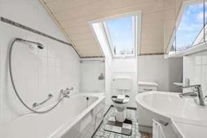 Raumwunder 3-Zimmer-Dachgstudiowohnung mit Carport – clever geschnitten - idealer Einstieg! – Die vollständige Adresse der Immobilie erhältst du vom Anbieter., 88400 Biberach an der Riß – Vorschaubild 9