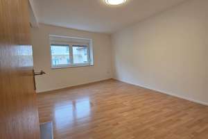 Großzügige, frisch renovierte Maisonette-Wohnung mit 5 Zimmern, 3 Bädern & Balkon – Bahnhofstraße 5, 97450 Arnstein – Vorschaubild 25