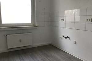 Charmante 3-Raum-Wohnung mit sonnigem Balkon und Tageslichtbad! – Freisenbruchstraße 35, 45279 Freisenbruch, Essen – Vorschaubild 6