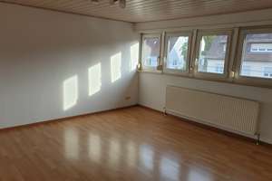 Helle 3-Zimmer Dachgeschosswohnung in Stuttgart-Münster – Die vollständige Adresse der Immobilie erhältst du vom Anbieter., 70376 Münster, Stuttgart – Vorschaubild 2